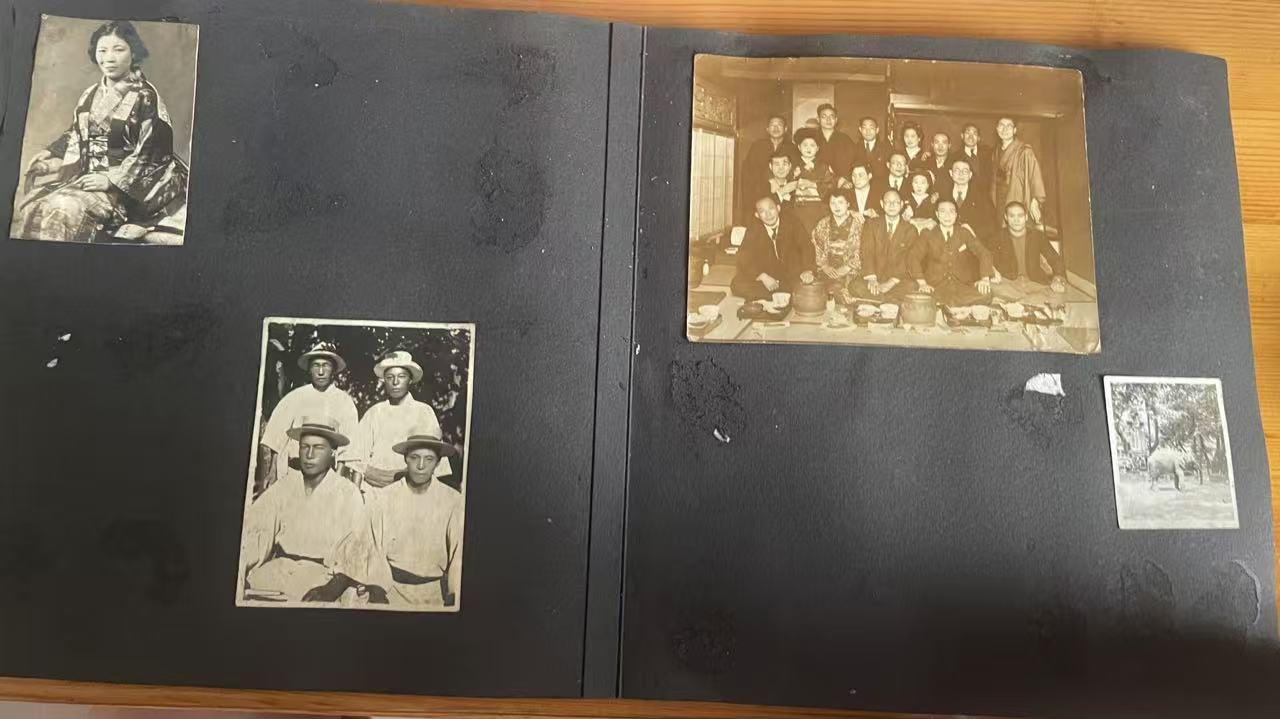 Japanese Old photo album WWII VINTAGE  RARE 63 photos 1940s